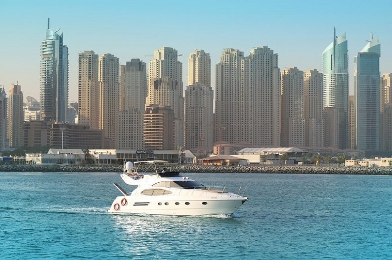 Dubai Marina Yacht Tour – Tour Du thuyền Marina Yacht