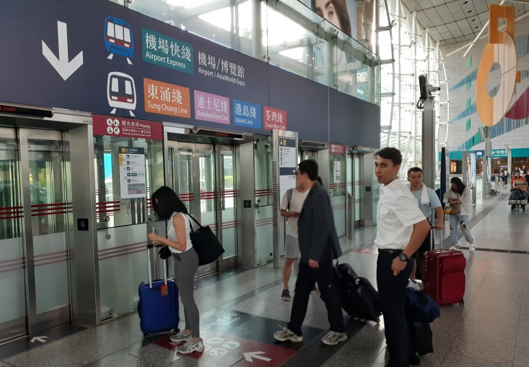 Airport Express từ sân bay về đảo Hong Kong