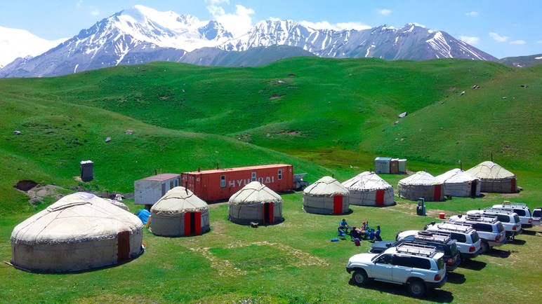 Lều Yurt tại Tajikistan